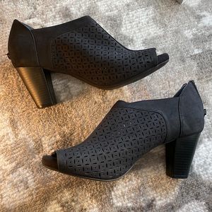 2/$15 Black peep toe sandals with zipper back